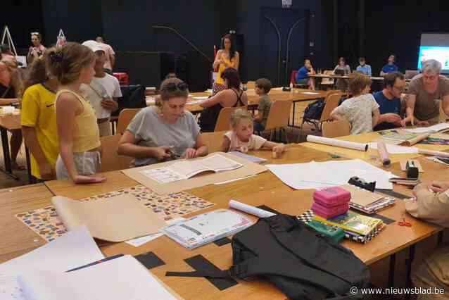Samen schoolboeken kaften op Ezelsoor