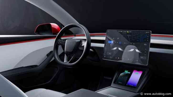 'It's a dealbreaker:' Tesla fans react to the new Model 3's 'terrible' turn-signal buttons
