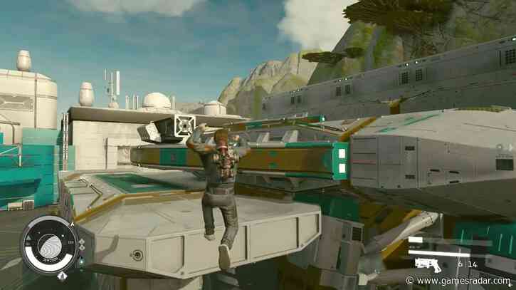 Starfield ships can get stupidly big, and one player built a flying mansion so huge they fractured their legs showing it off