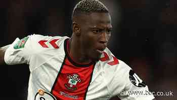 Moussa Djenepo: Southampton winger re-joins Standard Liege