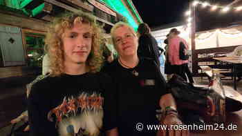 Metal-Shirt statt Lederhose: 17-Jähriger und Mutter fliegen vor Aiwanger-Auftritt aus dem Festzelt