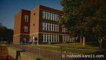 Families, school districts prepare for a hot first day of school