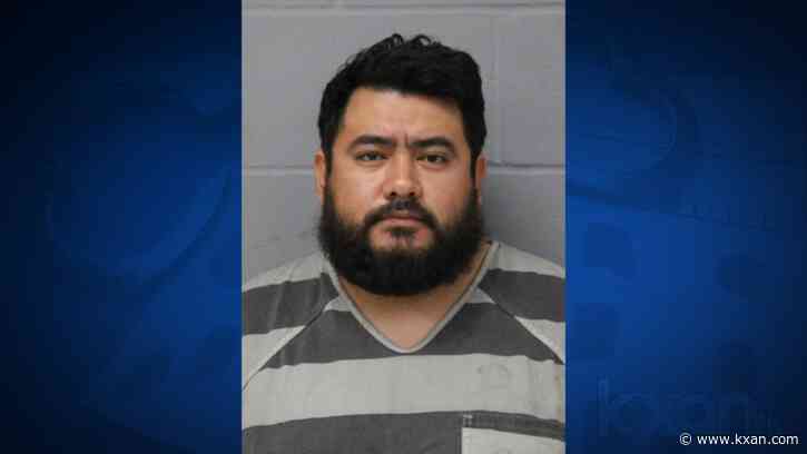 Records: Man charged with intoxication manslaughter after fatal Travis County crash