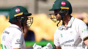 County Championship: Colin Ackermann and Lewis Hill see Leicestershire to three-day win over Gloucestershire