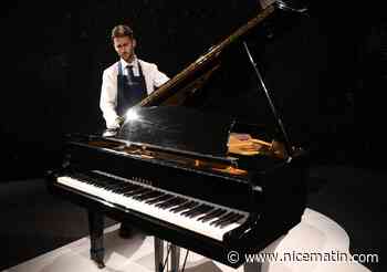 Le piano de Freddie Mercury et le manuscrit de "Bohemian Rhapsody" vendus près de quatre millions d'euros à Londres