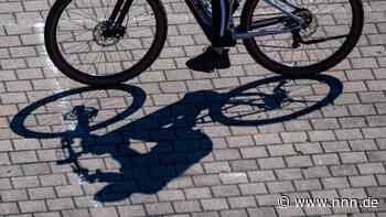 Betrunkene Radfahrerin verursacht einen Unfall