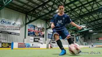 Thunder Bay should stick with Chapples Park site for all-season turf sports facility, report says