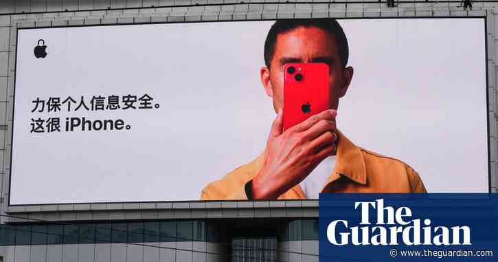 Apple shares fall after China reportedly bans iPhone use by government officials