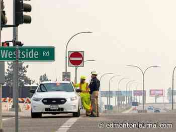 Thursday's letters: Protesters want it both ways in crises