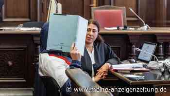 100 Jahre alte Oma mit Beil getötet - Enkel vor Gericht