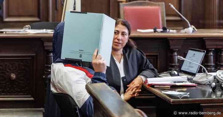 100 Jahre alte Oma mit Beil getötet – Enkel vor Gericht