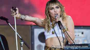 Miley Cyrus Decided to Divorce Liam Hemsworth Moments Before Glastonbury Performance