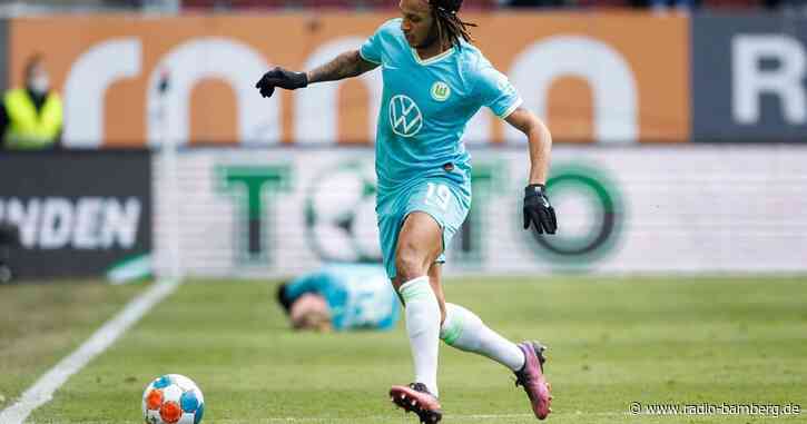 Debüt von Mbabu: FC Augsburg bezwingt Greuther Fürth