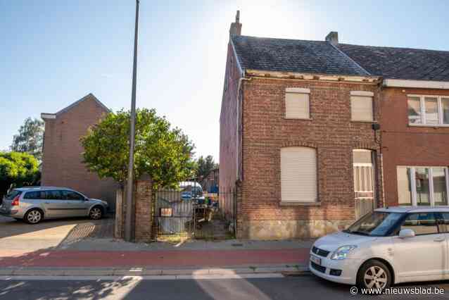 Verhaal van overleden grootmoeder na verwaarlozing van kleinzoon en dochter herleeft in Ruisbroek: “Het was er heel smerig en er hing een vieze geur”