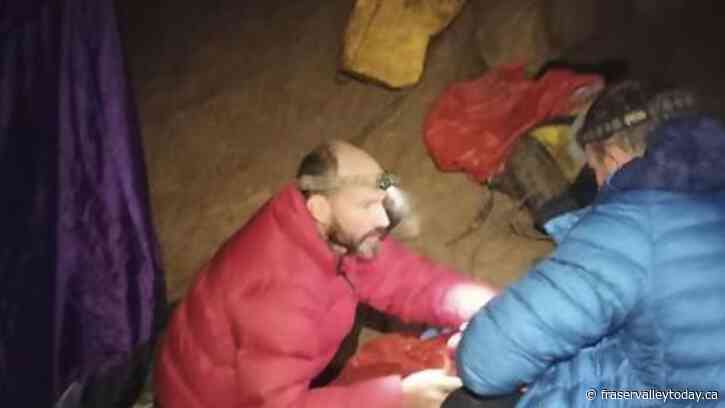 Trapped US explorer thanks authorities for saving his life in emotional video from Turkish cave