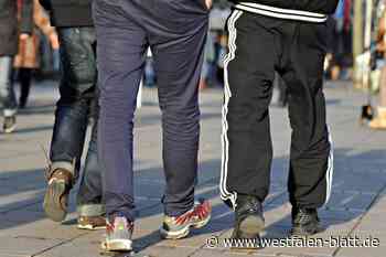 Kommt in NRW die verpflichtende Kleiderordnung an Schulen?