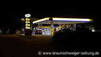 Hubschrauber über Braunschweig: Vermisste an Tankstelle gefunden