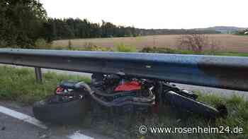 Motorrad-Unfall zwischen Ampfing und Waldkraiburg: Biker (31) schwer verletzt