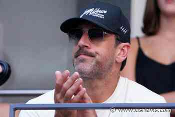 Jets' Aaron Rodgers Shows Support for Unvaccinated Tennis Star Novak Djokovic
