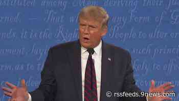 Demanda presentada en Denver sostiene que una cláusula de la Constitución impide a Trump volver a postularse para presidente