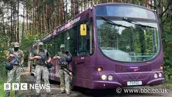 Luton Airport shuttle buses join Ukraine war effort