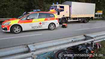 Biker (31) kommt zwischen Ampfing und Waldkraiburg von Straße ab und prallt gegen Leitplanke