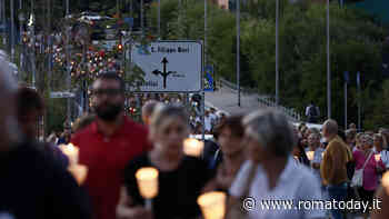 “Tutti per Rossella, mai più femminicidi”: la fiaccola e il ricordo commosso dei colleghi