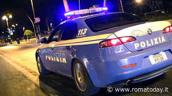 Minacciato con un coltello e rapinato dal branco, paura in via Cavour