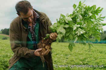 Walkers celebrates UK potato growers in farm-to-packet campaign