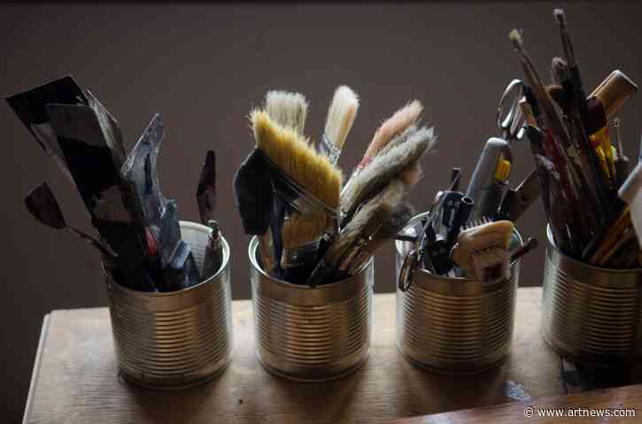 Essential Art Tools That Every Art Student Needs in 2023