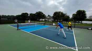 Pickleball players brave the hot weather in Glastonbury