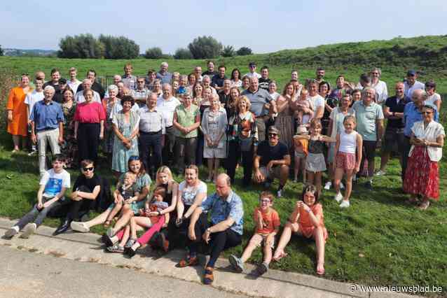 Meer dan zeventig familieleden op eerste familiereünie De Temmerman