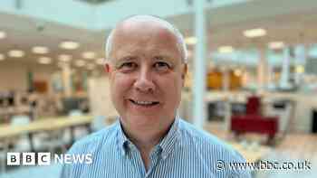 Northants police and fire commissioner survives no confidence vote