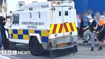 Londonderry: Police officers attacked by youths for a second evening
