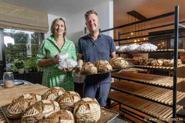 Voormalige bakker Kristof maakt nu één keer per week  desembroden: “Alles is begonnen met een appel uit de tuin en wat rozijnen”