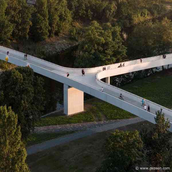 Štvanice Footbridge in Prague designed as a "sculpture in the city"