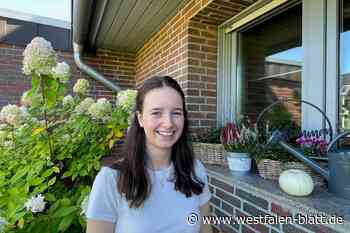 Robe und Fußballtrikot: Steinhagens Heidekönigin liebt beides