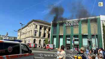 Feuer in den Schlossarkaden in Braunschweig