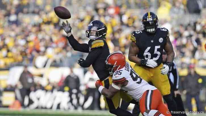 Browns defensive star Myles Garrett chasing greatness, hoping for picture perfect season