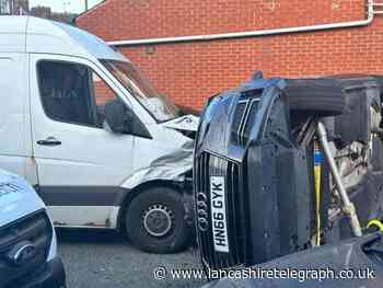 Crash on Oak Street causes road closure