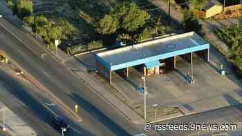 Man shot and killed at Aurora car wash