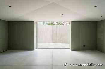 Underground Courtyard  / Stefano Larotonda