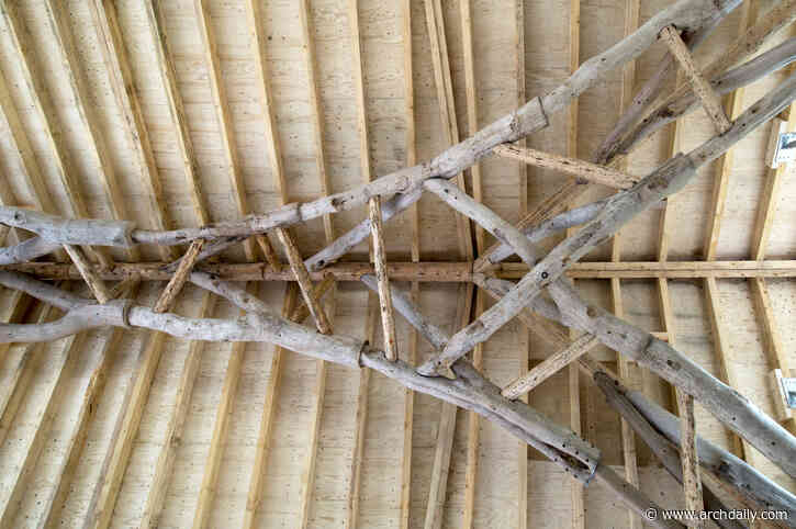 Expanding the Architectural Prospects of Timber in Its Natural Form
