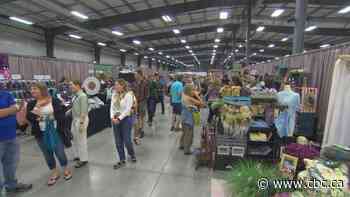 Manitoba Fibre Festival weaves local crafters and farmers together