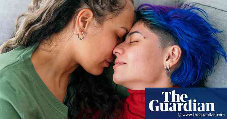 ‘I’m going with the flow’: how to navigate dating at university