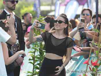 Care ragazze, meglio poco vestite che senza cervello