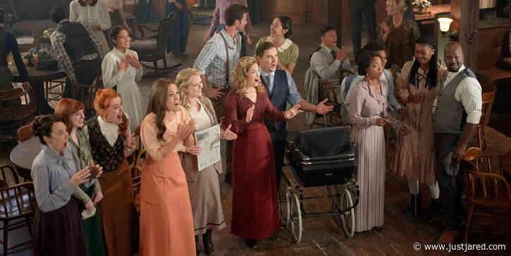 Hope Valley Gets A Town Radio in Hallmark Channel's 'When Calls The Heart'