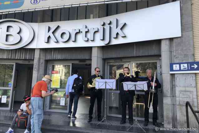 Actie tegen afbraak van station: “Binnen 10 jaar geen historisch stationsgebouw meer, wel wat golfplaten en metalen structuren van 90 miljoen euro”
