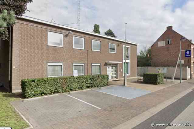 Politieman (56) zoekt de hele dag uit nieuwgierigheid burgers op in politiecomputer en stuurt informatie dan door: “Ronduit schrijnend”