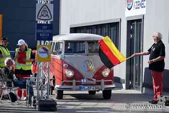 Alte Schätzchen brüten in der Sonne
